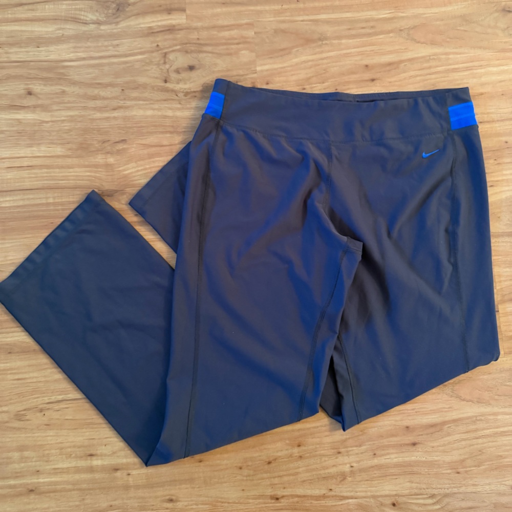 Nike Dri-Fit Flare Leggings